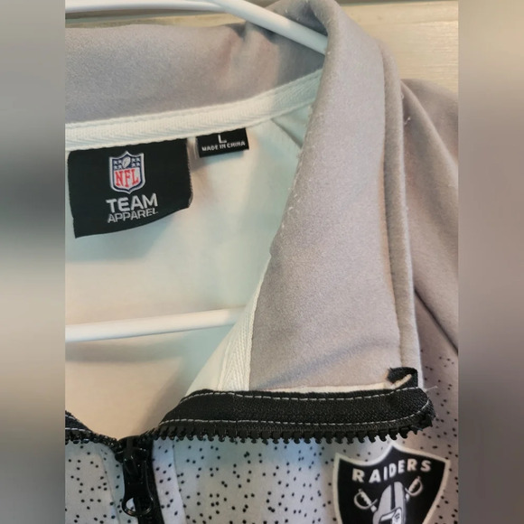 NFL Team Apparel Raiders Pull Over Sweater - Picture 4 of 7